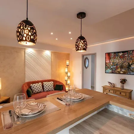 아파트 Romantic Day - Luxury Flat - Historic Centre !