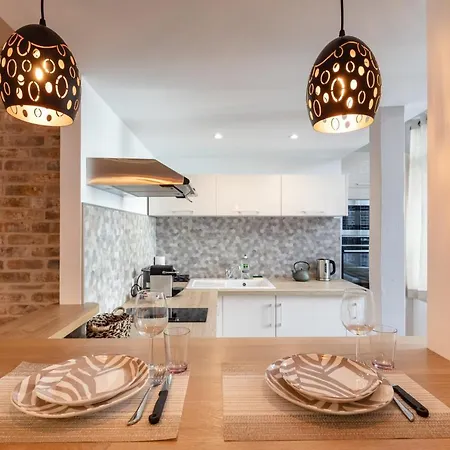 Romantic Day - Luxury Flat - Historic Centre ! 아파트 *